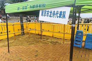 哈姆：倾向于控制里夫斯出场27-28分钟 他会很高效